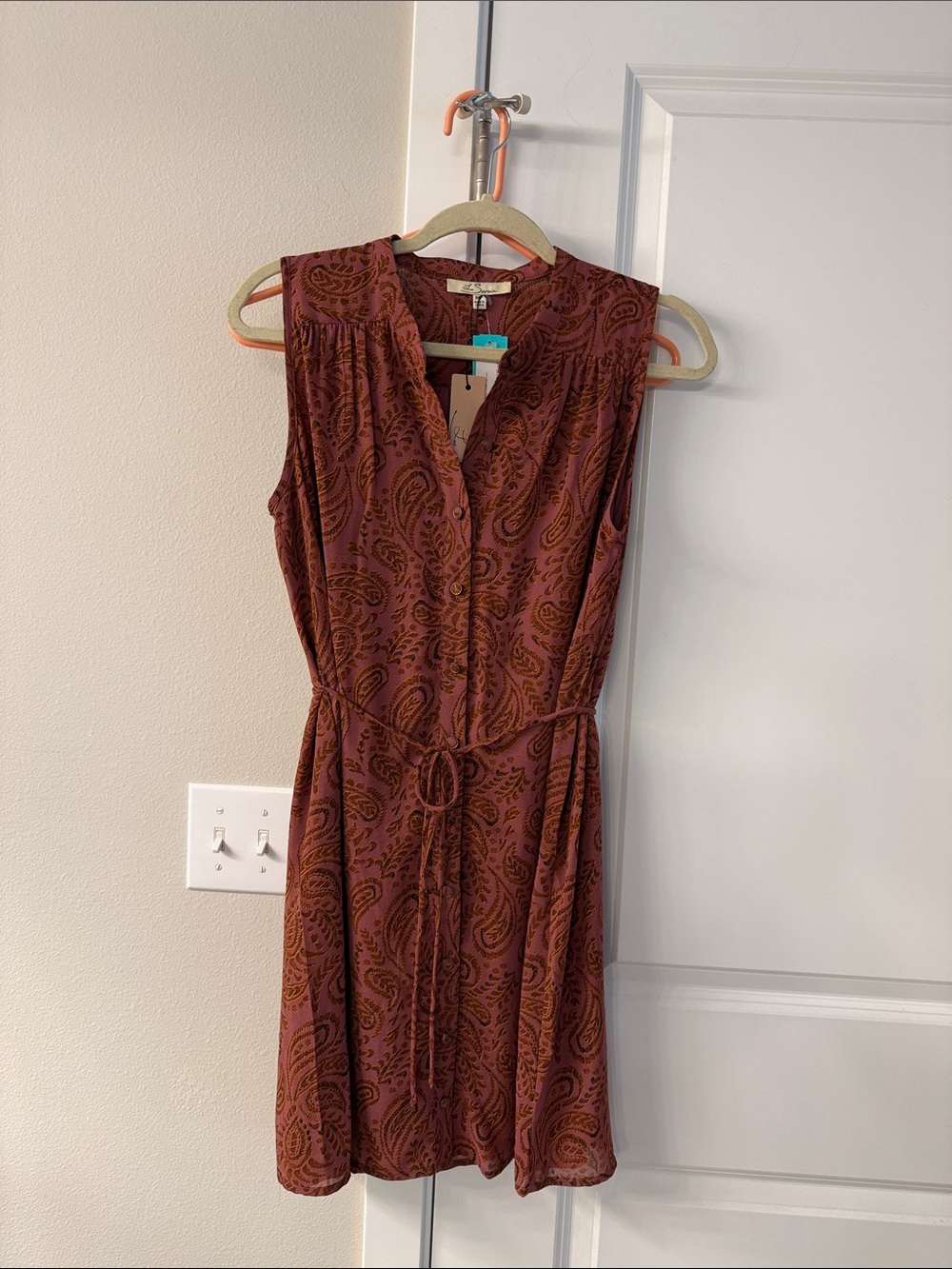 Sleeveless Paisley Button-Front Midi Dress with Tie - Rust